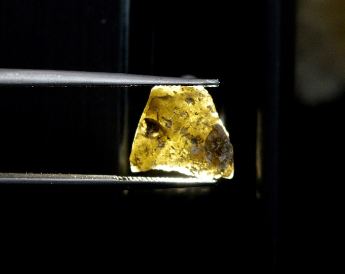 Darwin Glass Darwinite Queenstownite tektite - 1.8 carats - Darwin, Queenstown district, West Coast municipality, Tasmania, Australia