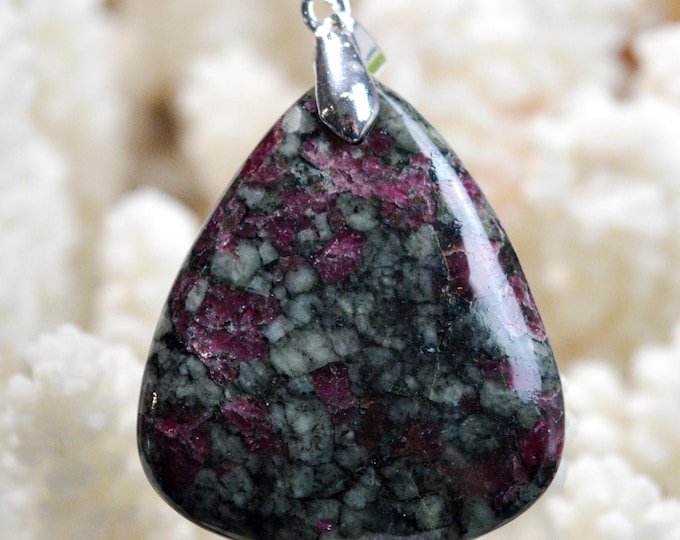 Eudialyte 51 carat - natural stone cabochon pendant - Russia / FS43