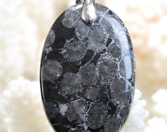 52 carat fossil coral - natural stone cabochon pendant - Indonesia // BN44