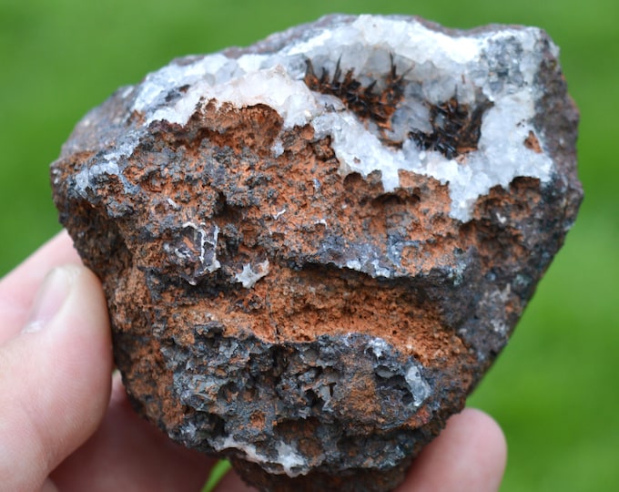 Goethite & Quartz 480 grams - Les Redoutières Mine, Chaillac Mines, Chaillac, Le Blanc, Indre, Centre-Val de Loire, France