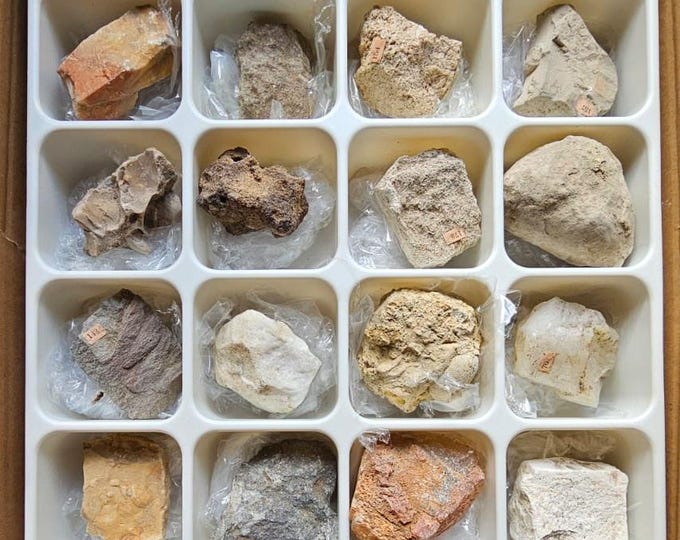 Lot 83 rocks and minerals - France