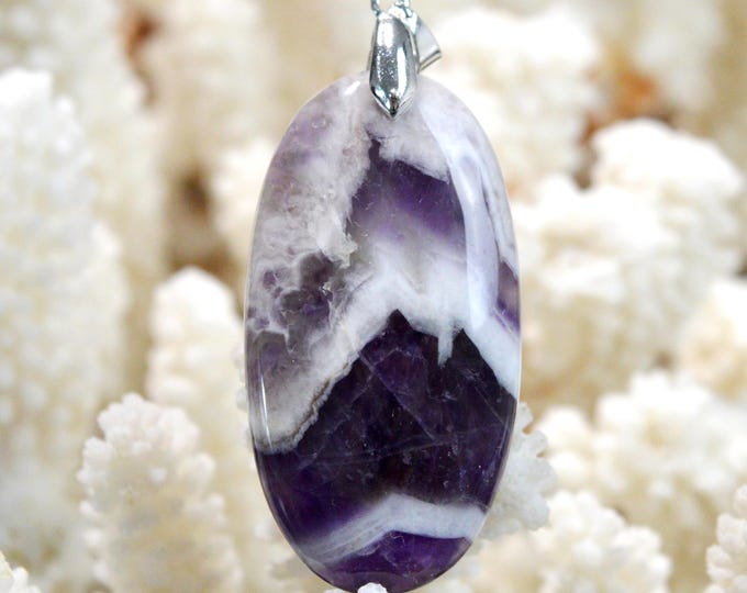 77 carat chevron amethyst - natural stone cabochon pendant - India / FW18
