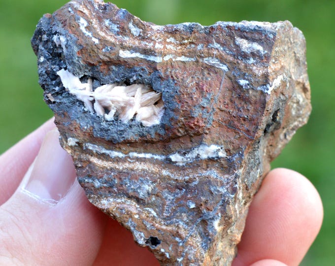 Baryte 105 grams - Voltennes mine, La Petite-Verrière, Lucenay-l'Evêque, Autun, Saône-et-Loire, Burgundy-Franche-Comté, France