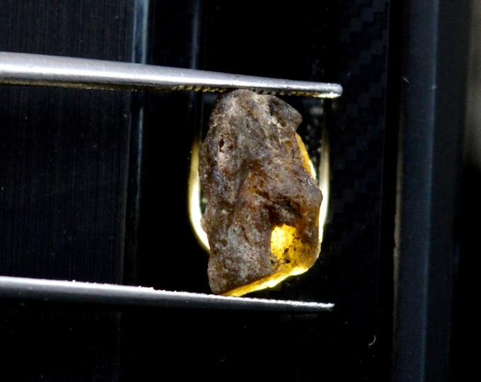 Darwin Glass Darwinite Queenstownite tektite - 2.5 carats - Darwin, Queenstown district, West Coast municipality, Tasmania, Australia