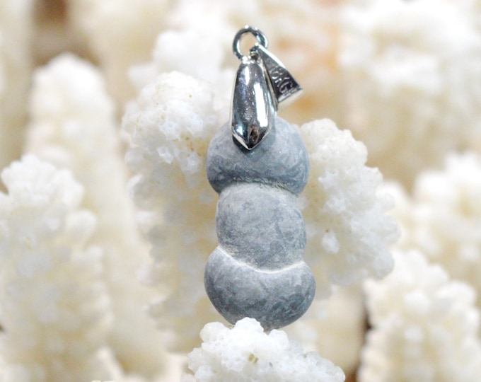 12 Carat Fairy Stone - Natural Stone Pendant - Canada / FN44