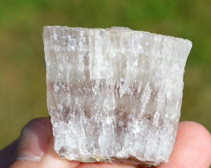 Fluorite 123 grams - Maine Mine, Cordesse, Lucenay-l'Evêque, Autun, Saône-et-Loire, Burgundy-Franche-Comté, France