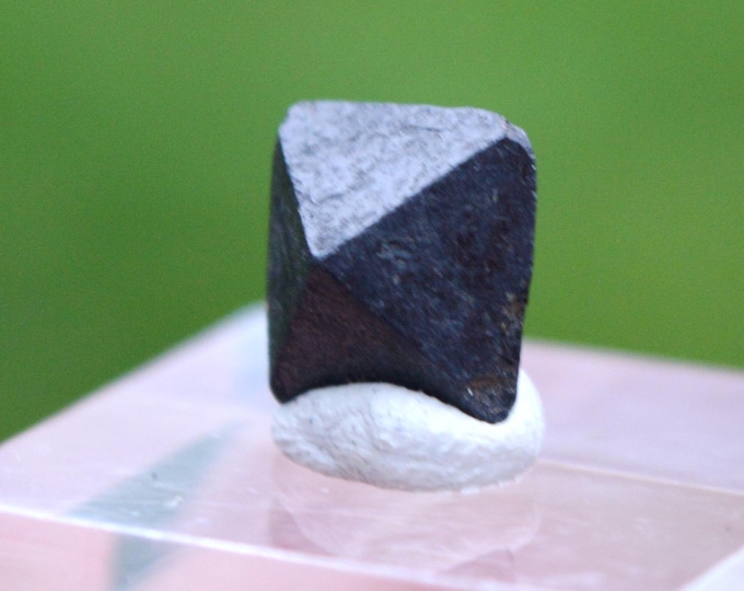 Cassiterite 1.9 grams - Mwaka, Kibingo pegmatite, Nyarusange, Muhanga District, Southern Province, Rwanda