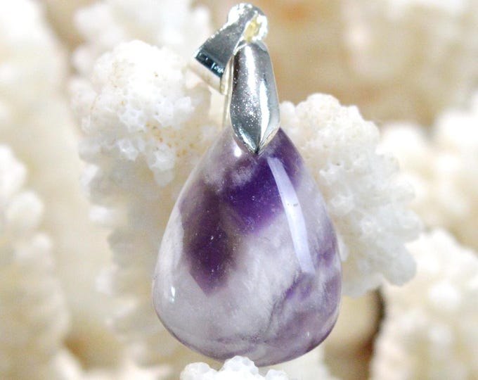 17 Carat Chevron Amethyst - Natural Gemstone Cabochon Pendant - India / FW33