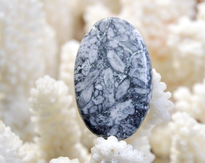 Pinolite 32 carats - natural stone cabochon pendant - Austria / EE31