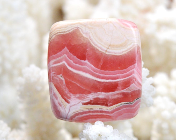 Rhodochrosite 79 carats - natural stone cabochon - Argentina // CV24