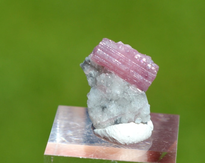 Rossmanite & Quartz 1.4 grams - Tanco Mine, Bernic Lake, Lac-du-Bonnet area, Manitoba, Canada