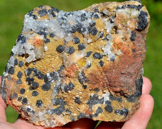 Siderite & Calcite Sphalerite Fluorite 1110 grams - Le Rivet Quarry, Peyrebrune, Montredon-Labessonnié, Castres, Tarn, Occitanie, France