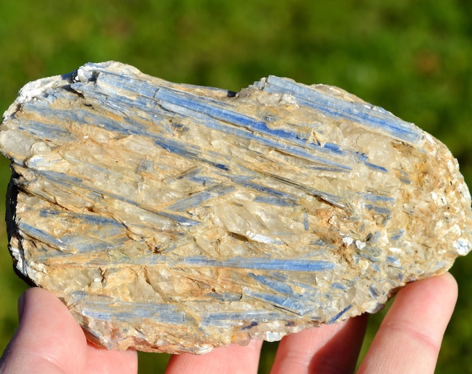 Kyanite Muscovite Staurolite Quartz 484 grams - Barra do Salinas, Coronel Murta, Minas Gerais, Brazil