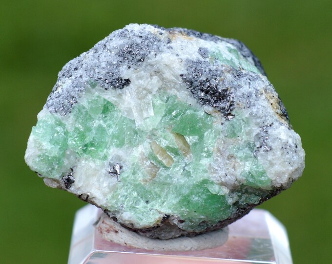 Grossular garnet var. Tsavorite & Tanzanite 32 grams - Merelani Hills, Lelatema Mountains, Simanjiro District, Manyara Region, Tanzania