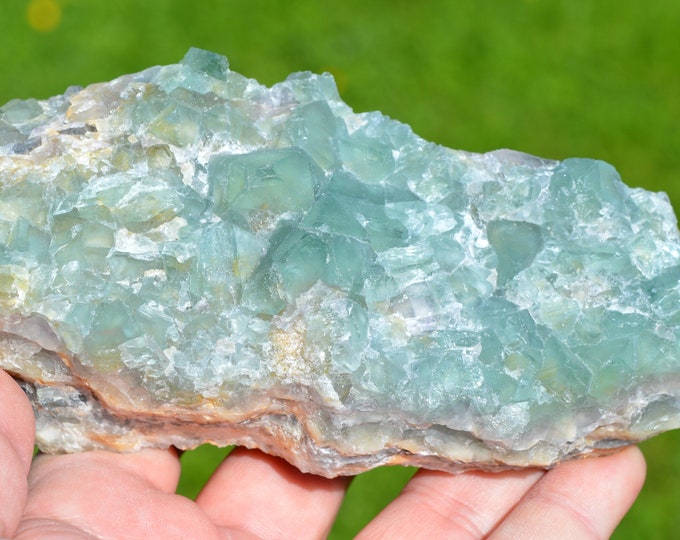 Fluorite 683 grams - La Barre Mine, Saint-Jacques-d'Ambur, Puy-de-Dôme, Auvergne-Rhône-Alpes, France