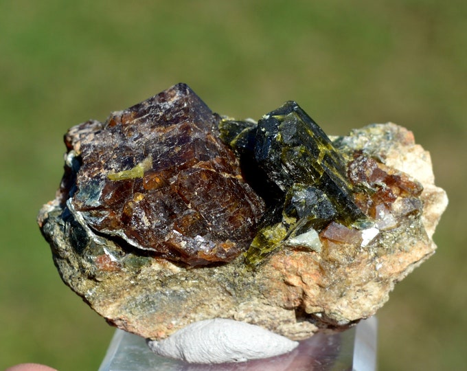 Grossular Garnet var. Hessonite & Clinochlore Epidote 72 grams - Koukouri diggings, Diakon, Bafoulabé Cercle, Kayes Region, Mali