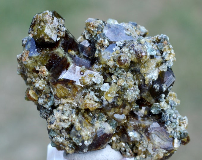 Andradite-Grossular Garnet & Clinochlore 128 grams - Kembelé, Diakon, Arrondissement of Diakon, Bafoulabé Cercle, Kayes Region, Mali