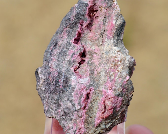 Erythrite 62 grams - Bou Azzer mining district, Drâa-Tafilalet Region, Morocco