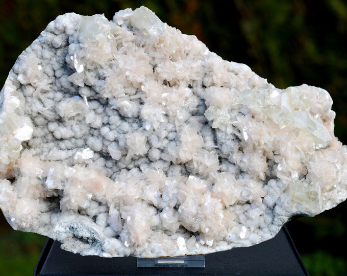 Stilbite & Apophyllite 2040 grams - Pune District, Maharashtra, India