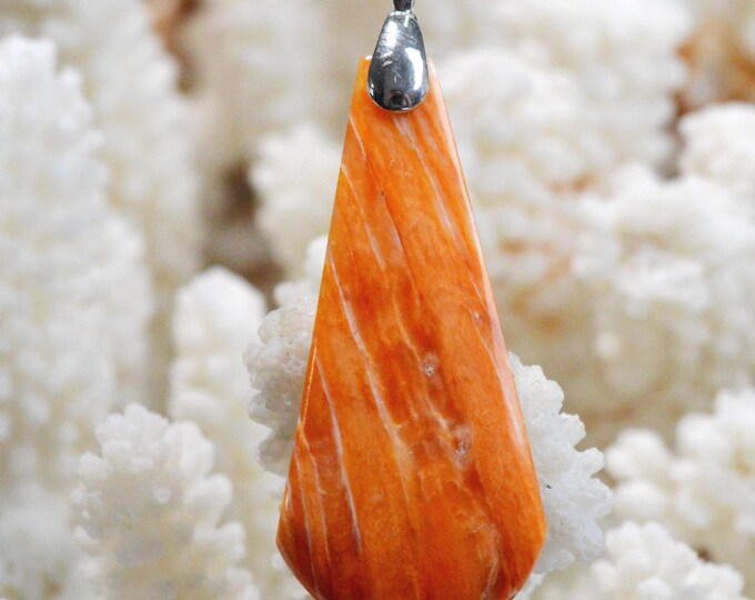 Spiny Oyster - Spondylus - 37 carats - natural shell cabochon pendant - Mexico / FR44