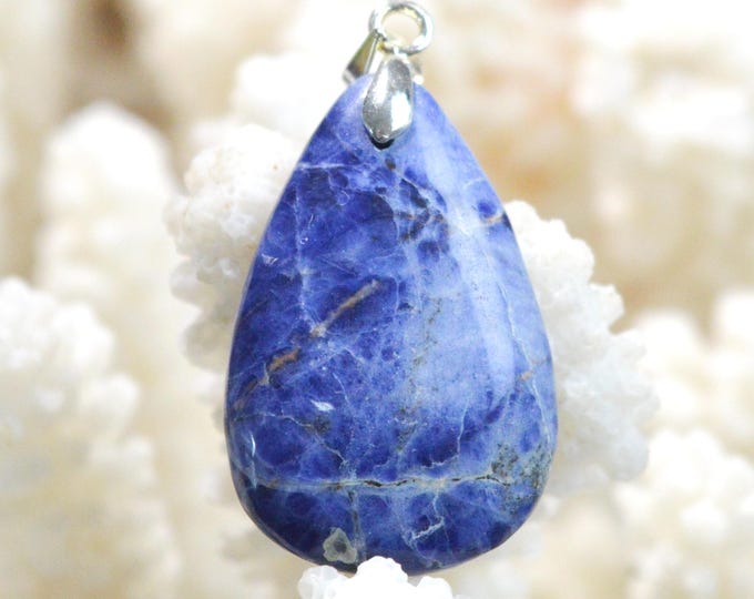 20-carat Sodalite - natural stone cabochon pendant - Namibia / FX24