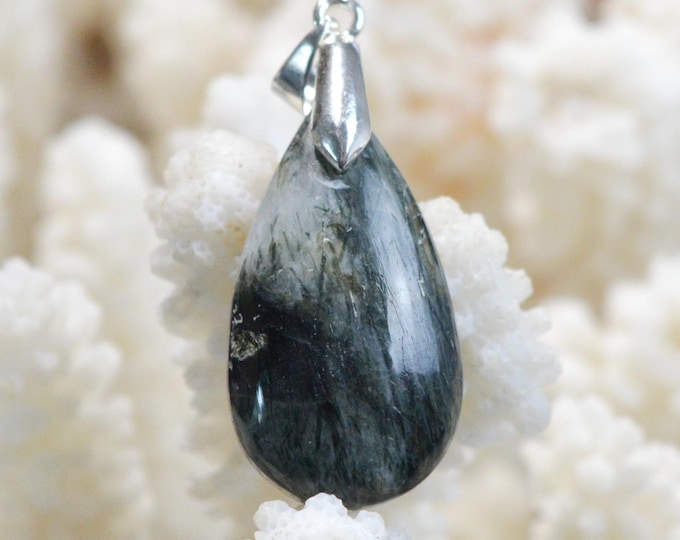 Quartz & Tourmaline verte var. Verdelite 25 carats - pendentif cabochon pierre naturelle - Minas Gerais, Brésil / FW42