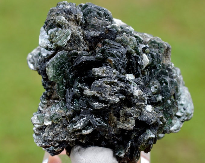 Clinochlore 117 grams - Koukouri diggings, Trantimou, Arrondissement of Diakon, Bafoulabé Cercle, Kayes Region, Mali