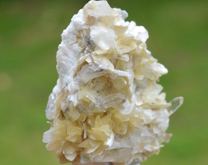 Star Muscovite & Quartz 97 grams - Linópolis, Divino das Laranjeiras, Minas Gerais, Brazil