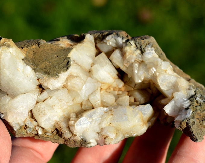 Heulandite 261 grams - Berufjörður, Djúpavogshreppur, Múlaþing, Eastern Region, Iceland