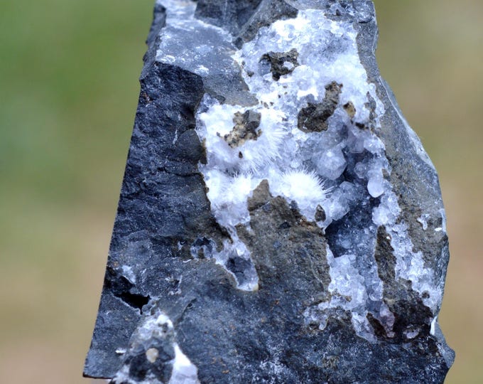 Natrolite 105 grams - Montboissier quarry, Brousse, Ambert, Puy-de-Dôme, Auvergne-Rhône-Alpes, France