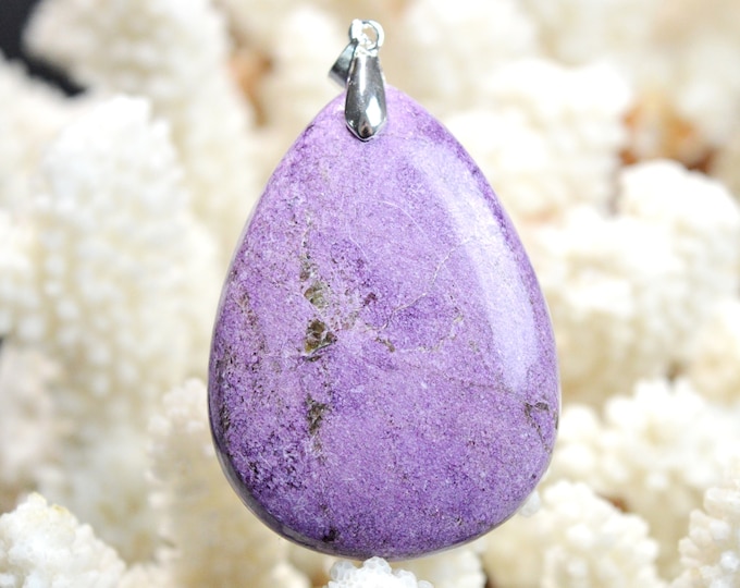 87 carat Stichtite - natural stone cabochon pendant - Tasmania, Australia // DX21