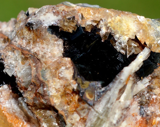 Fluorite & Baryte Goethite 530 grams - Chaillac, Indre, Centre-Val de Loire, France