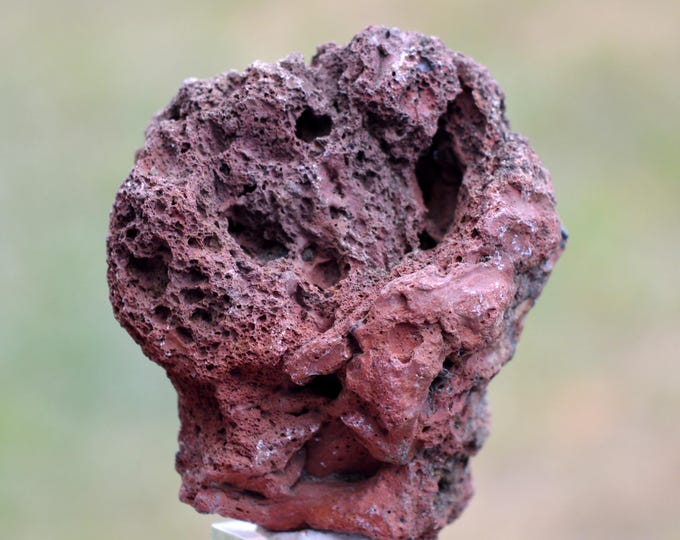 Volcanic scoria & Augite 53 grams - Gergovie, La Roche-Blanche, Clermont-Ferrand, Puy-de-Dôme, Auvergne-Rhône-Alpes, France