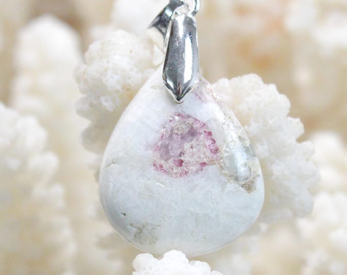 Quartz & pink tourmaline 21 carats - natural stone cabochon pendant - Taquaral, Brazil / FW96