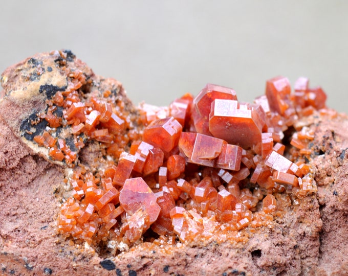 Vanadinite 420 grams - Mibladen, Aït Oufella Caïdat, Midelt Circle, Midelt Province, Drâa-Tafilalet Region, Morocco