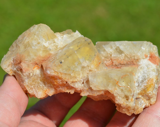 Fluorite 308 grams - Peyrebrune, Montredon-Labessonnié, Castres, Tarn, Occitanie, France