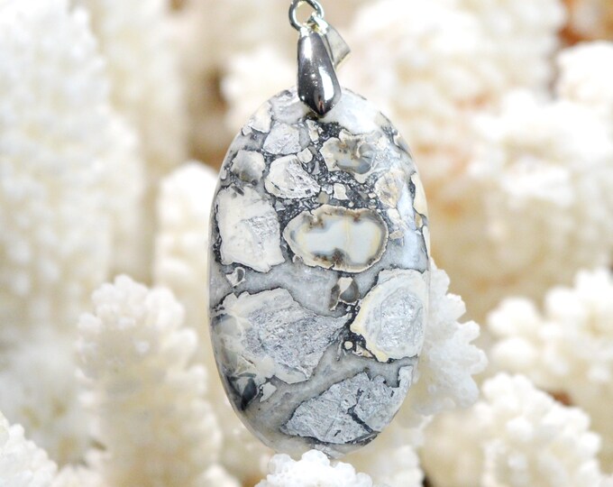 41 carat Maligano Jasper - natural stone cabochon pendant - Indonesia / FD11