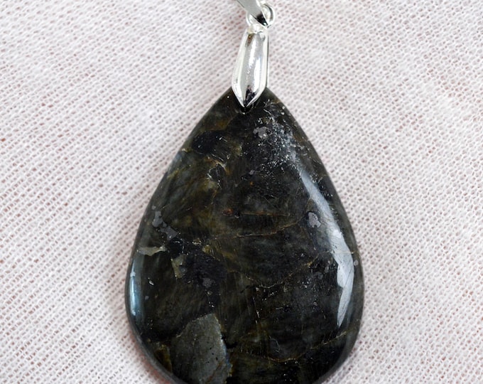 66 carat Larvikite - natural stone cabochon pendant - Norway / GC26