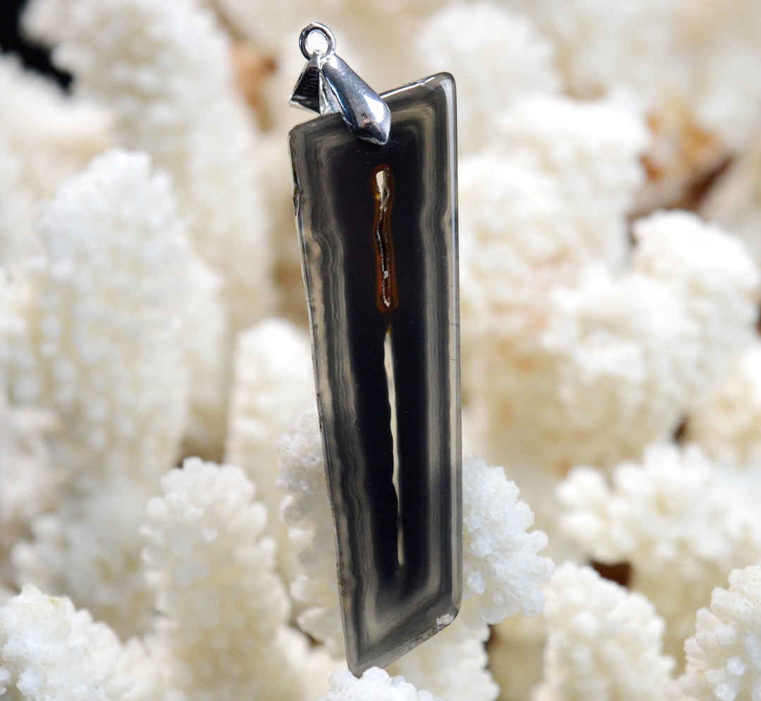Pendentif En Agate Naturelle De 170 Carats - Tranche De Pierre Brute - Brésil - Occasion