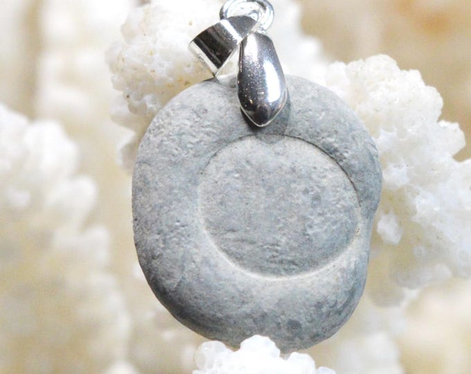 17-carat Fairy Stone - Natural Stone Pendant - Canada / FY35