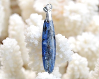 Kyanite Kyanite Disthene 13 carats - natural stone pendant - Brazil / EF56
