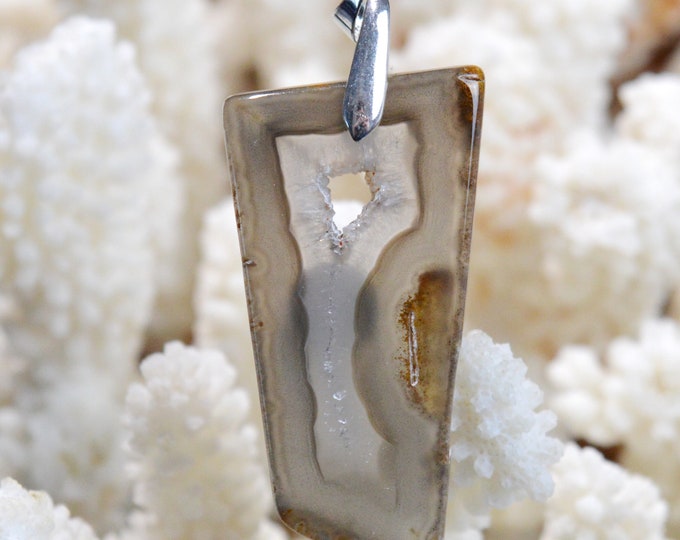 Agate Polyedrique 58 carats - pendentif pierre naturelle - Brésil // DB50