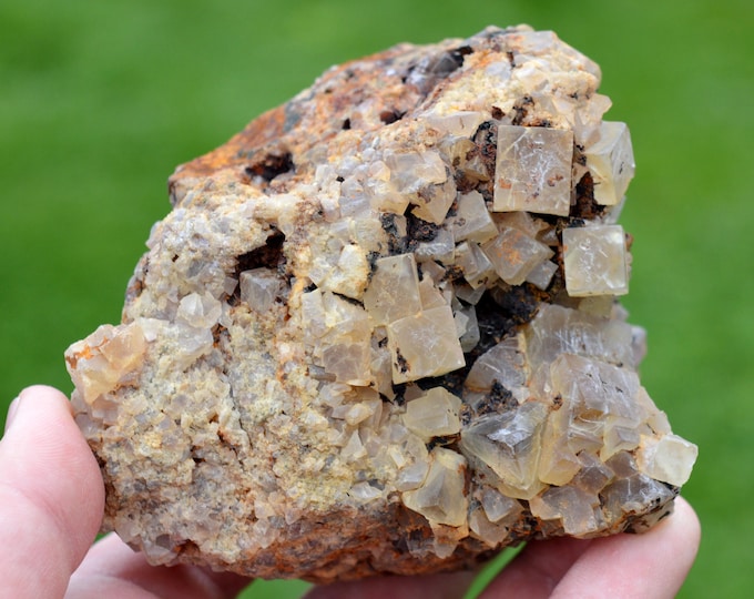 Fluorite 846 grams - Aouli, Mibladen, Aït Oufella Caïdat, Midelt Cercle, Midelt Province, Drâa-Tafilalet Region, Morocco