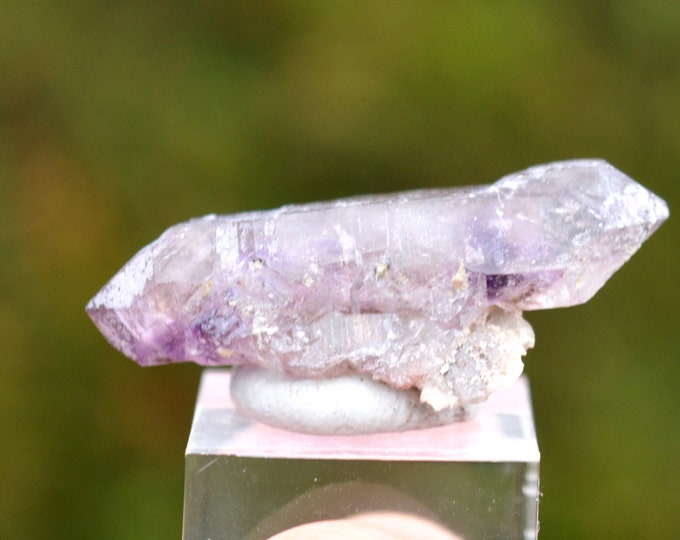 Bi-terminated amethyst 11 grams - Goboboseb Mountains, Brandberg Area, Dâures Constituency, Erongo Region, Namibia