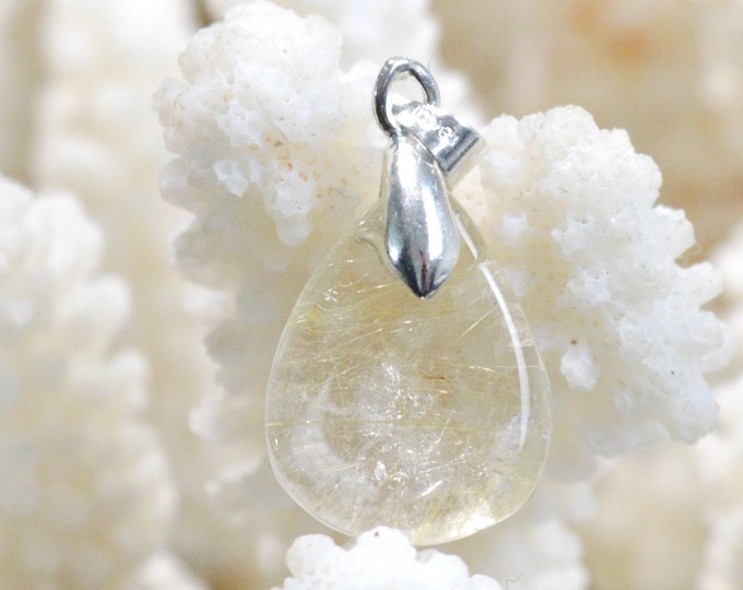 13 carat rutilated quartz - natural stone cabochon pendant - Brazil / FK48