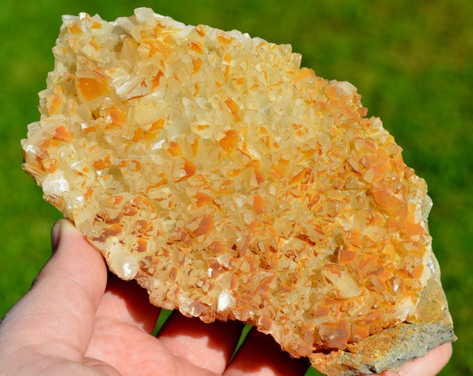 Calcite 862 grams - Limestone quarry, Limont-Fontaine, Maubeuge, Avesnes-sur-Helpe, Nord, Hauts-de-France, France