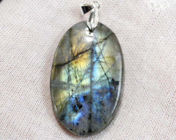 85 carat Labradorite - natural stone cabochon pendant - Madagascar / GC31