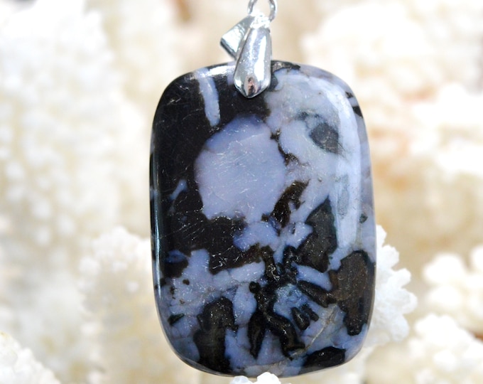 Gabbro 73 carats - natural stone cabochon pendant - Madagascar // DL56