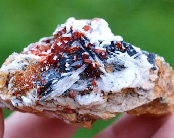 Vanadinite & Baryte 124 grams - Mibladen, Aït Oufella Caïdat, Midelt Cercle, Midelt Province, Drâa-Tafilalet Region, Morocco