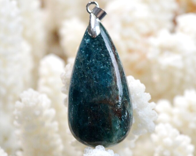 Apatite 48 carats - pendentif cabochon pierre naturelle - Madagascar / FE47